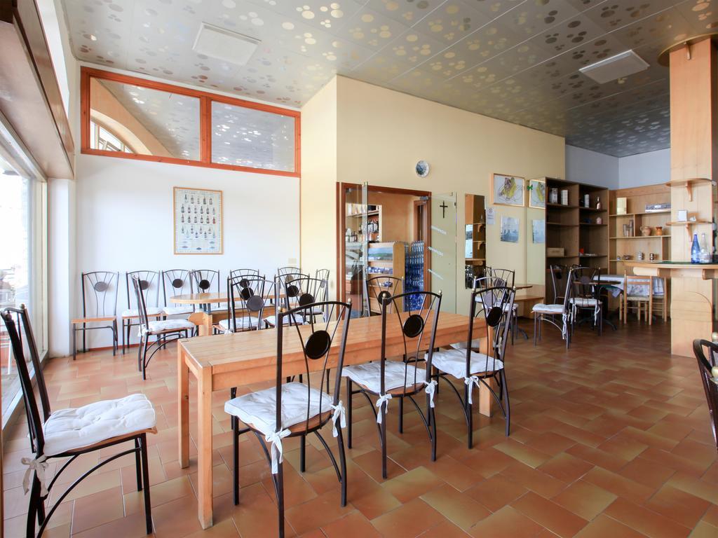 Hotel Funivia Laveno-Mombello Extérieur photo