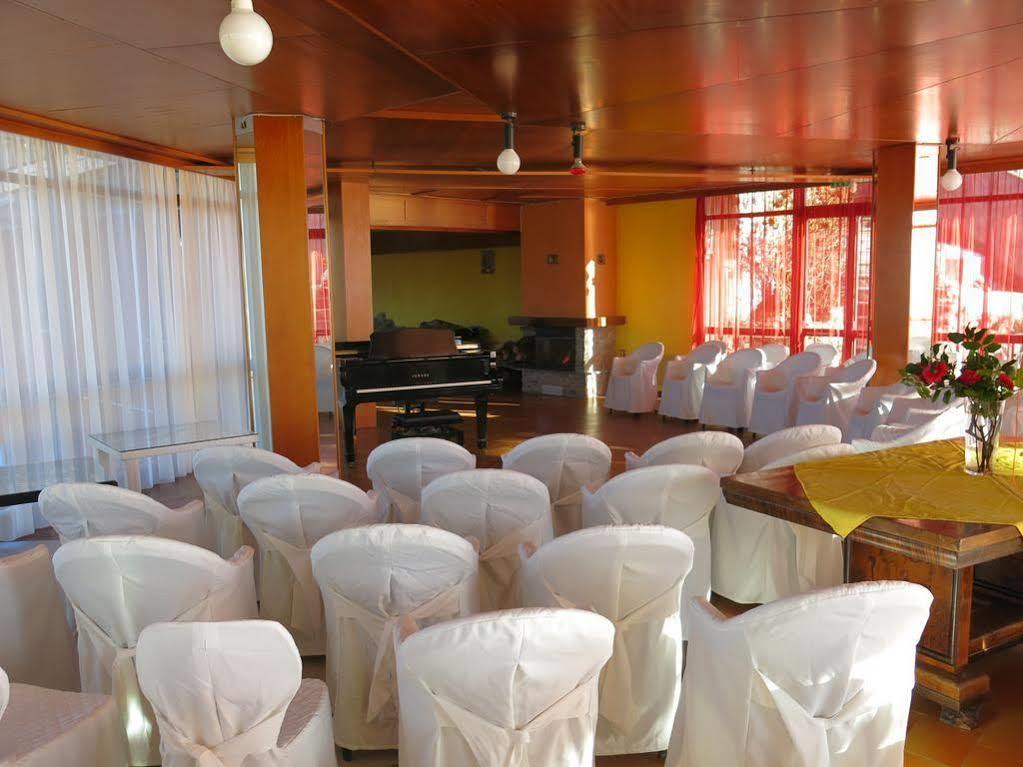 Hotel Funivia Laveno-Mombello Extérieur photo